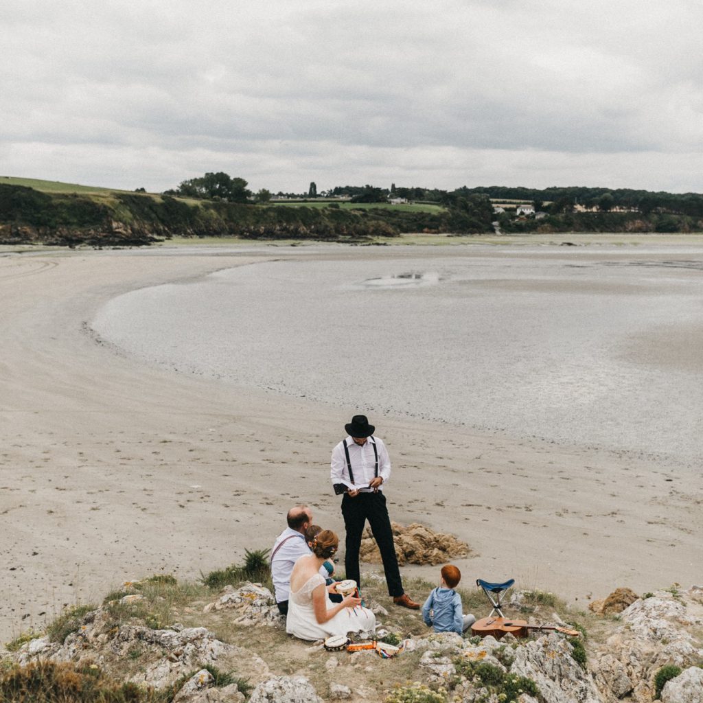 Elopement Wedding ohen Gäste in der Bretagne mit Trauredner Johann-Jakob Wulf