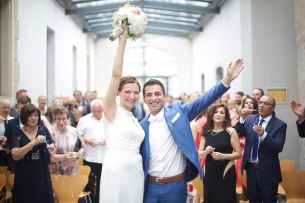 Strauß & Fliege Trauredner Johann-Jakob verheiratet glücke Paare in Ingoldstadt