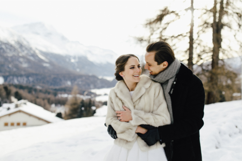 Freie Trauung im Schnee | Winterhochzeit | Strauß & Fliege