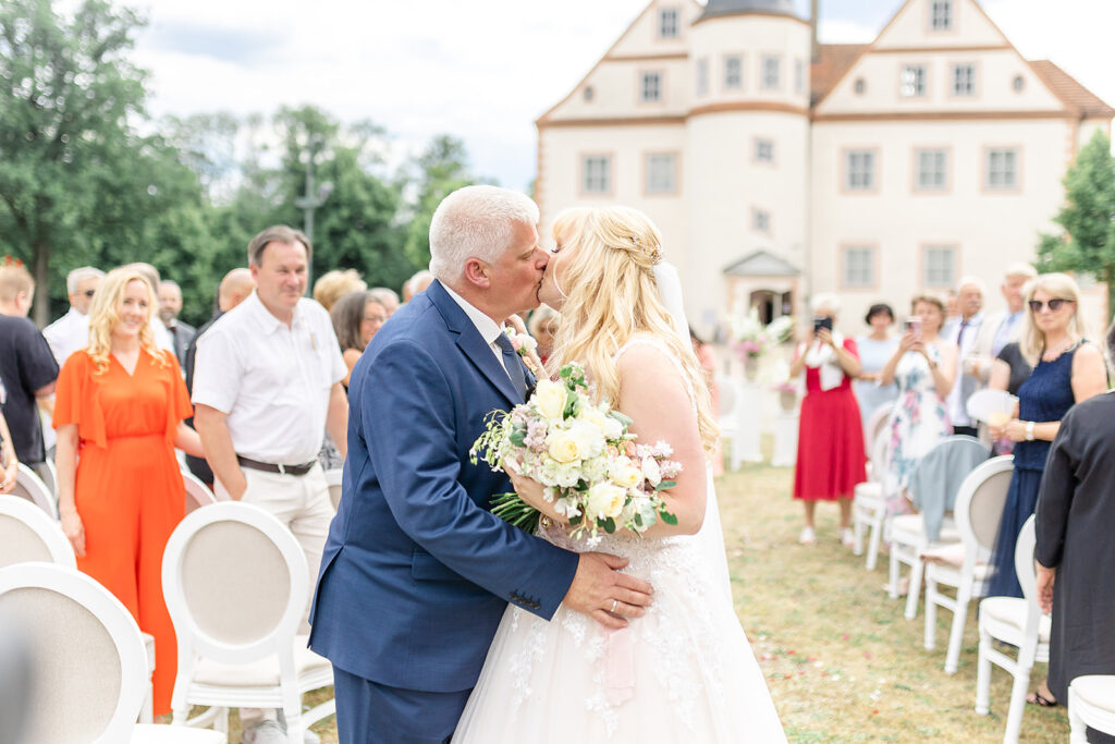 Erneuerung des Eheversprechens | Hochzeitsjubiläum Goldene Hochzeit | Strauß & Fliege