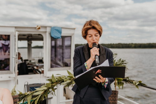 Freie Trauung auf dem Müggelsee | Traurednerin Berlin Katharina Göbel | Strauß & Fliege